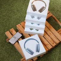 7 AIRPODS max