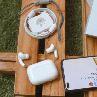 8 AIRPODS PRO 2 G